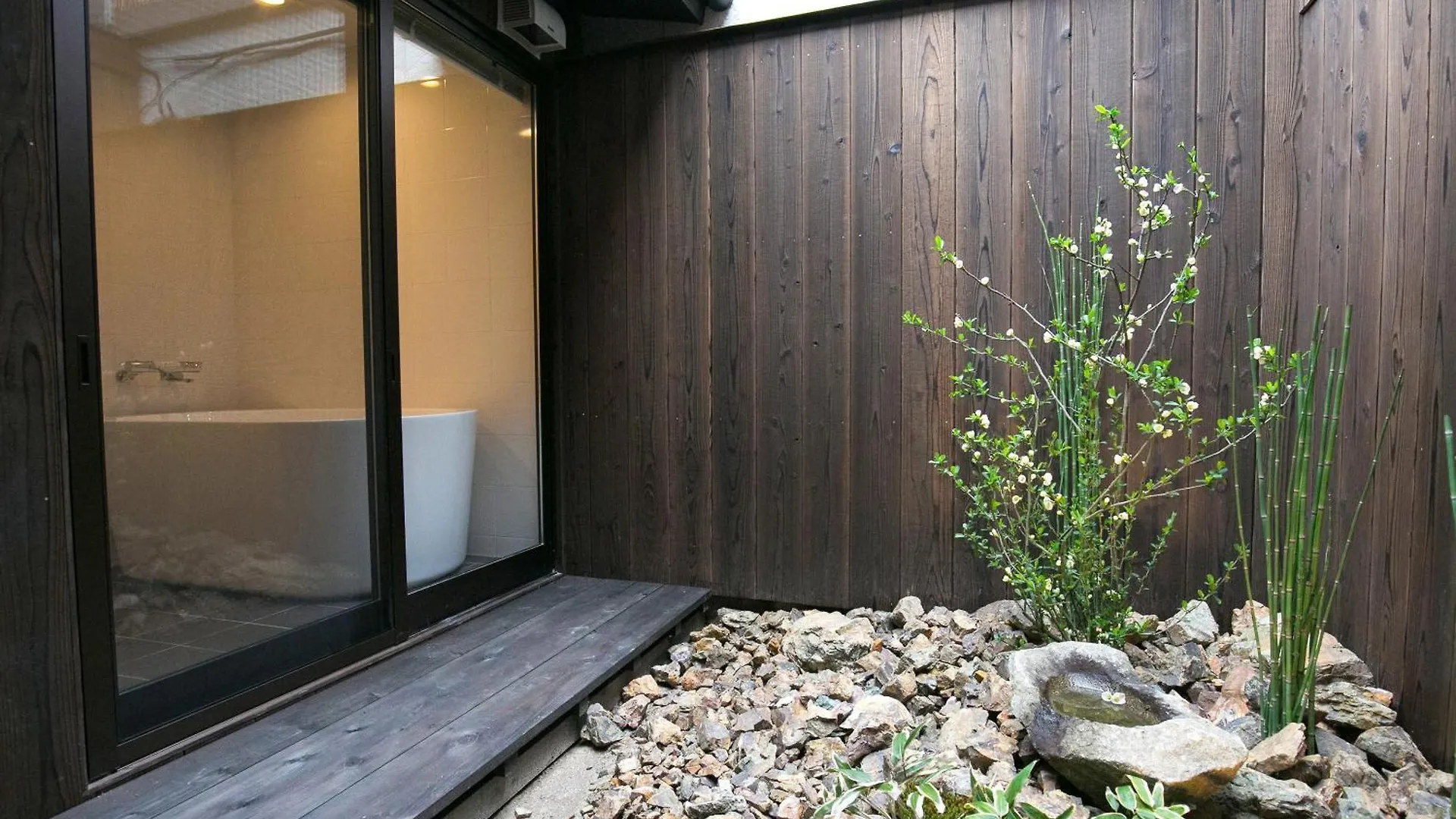 Holiday home Nijo Yurakuan Villa Kyoto